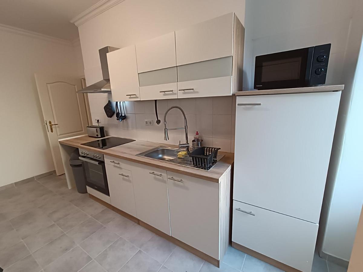 2 Bedroom In Kreuzberg Berlin