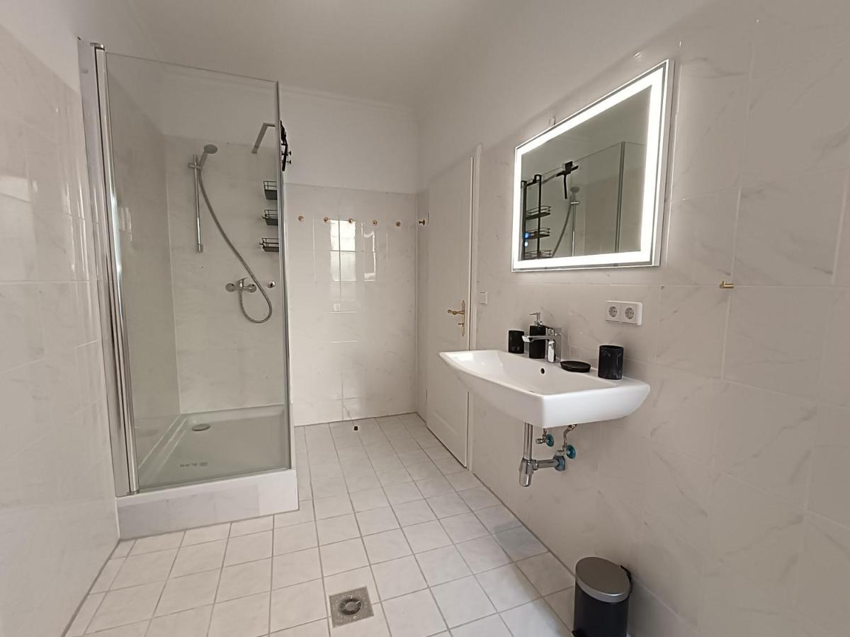 Apartment 2 Bedroom In Kreuzberg *